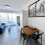 Vue Port, Parking Prive, Terrasse, Clim Le Grau-du-Roi