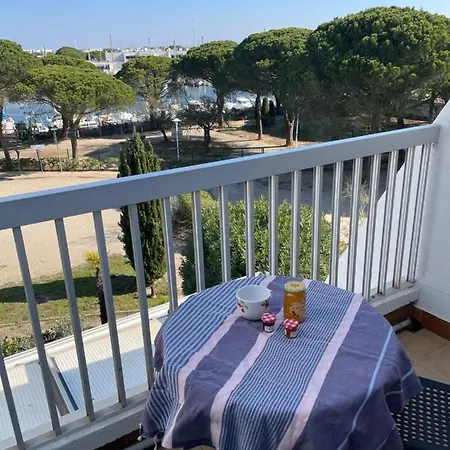 Vue Port, Parking Prive, Terrasse, Clim Apartament Le Grau-du-Roi